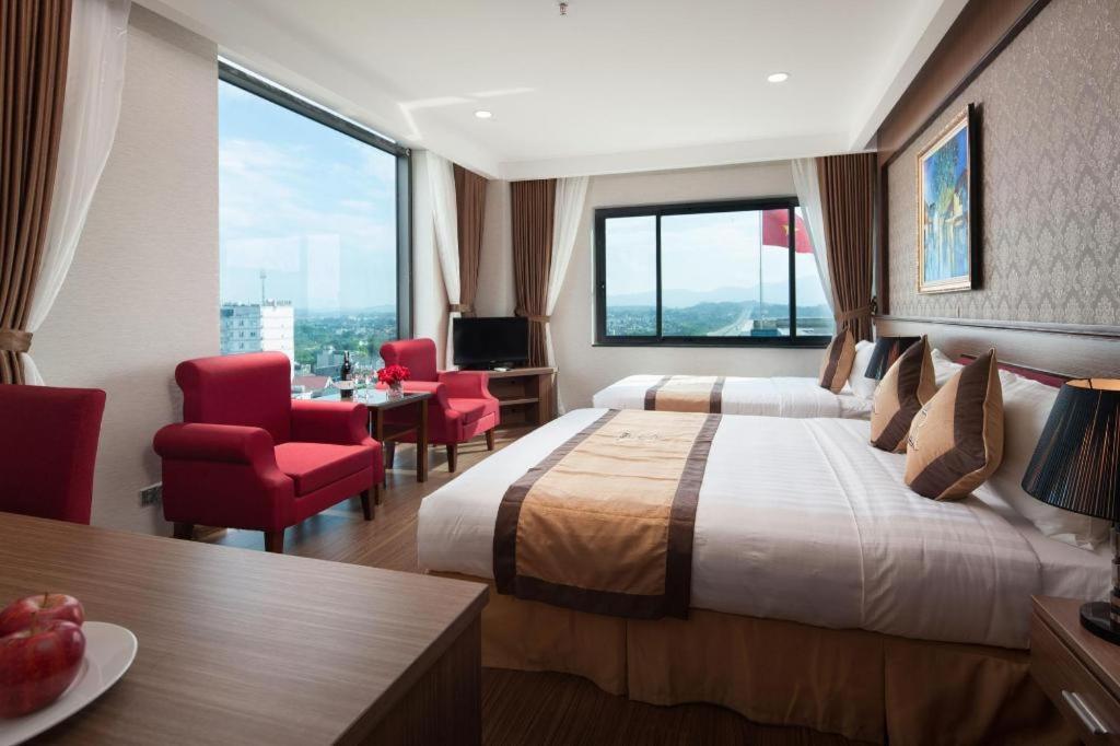 โรงแรมรอยัล พาเลซ Tuyen Quang ภายนอก รูปภาพ